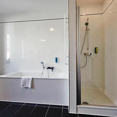 Mit Fruehstueck In Strausberg