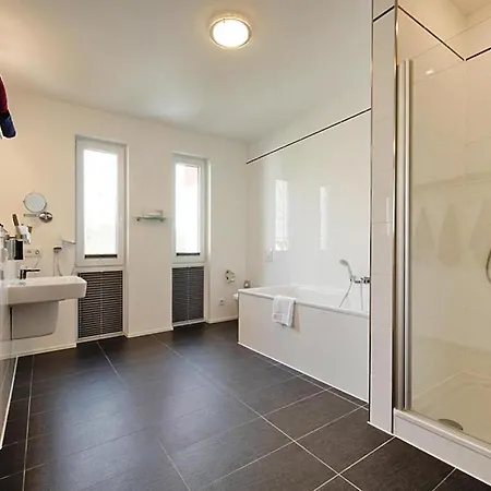 Apartment Mit Fruehstueck In Strausberg