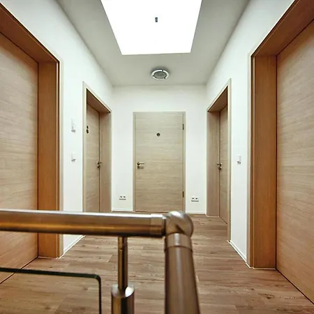 Apartment Mit Fruehstueck In *