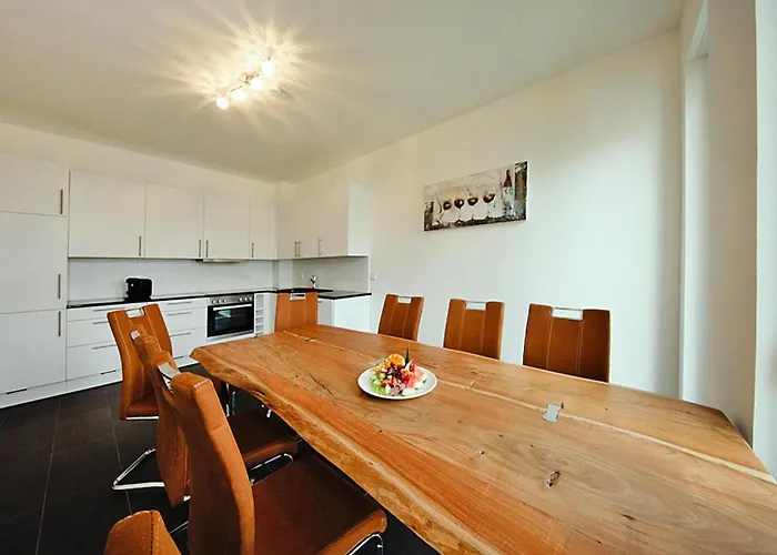 Appartement Mit Fruehstueck In *